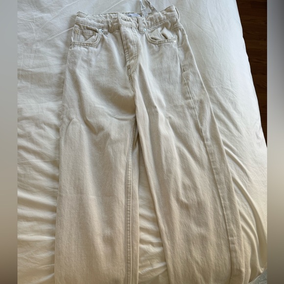 Zara off white jean - Picture 3 of 3